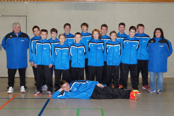 C-Jugend_Mannschaftsfoto_Saison 2014-2015_Trainingsanzüge