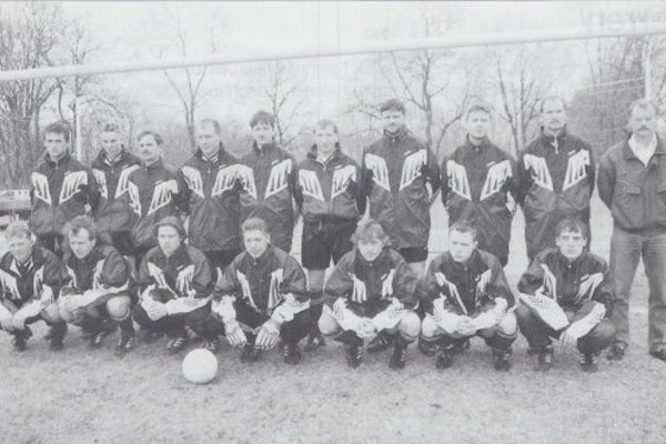 Überblcik über verschiedene Artikel aus der Calbenser Fußballhistorie über die erste Männermannschaft.