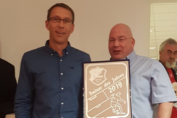 Thomas Kindermann und Marcel Kautz, das Trainerteam der E-Jugend, wurden zu den besten Trainern der TSG im Jahr 2019 gewählt. | Foto: Verein