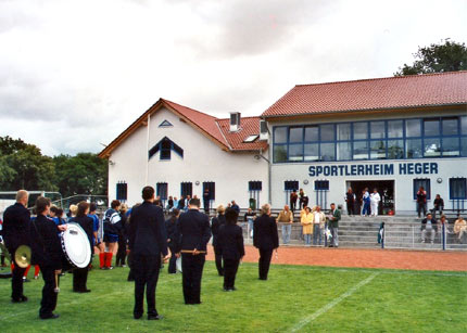 Eröffnung des neuen Sportlerheimes am 08.07.2000